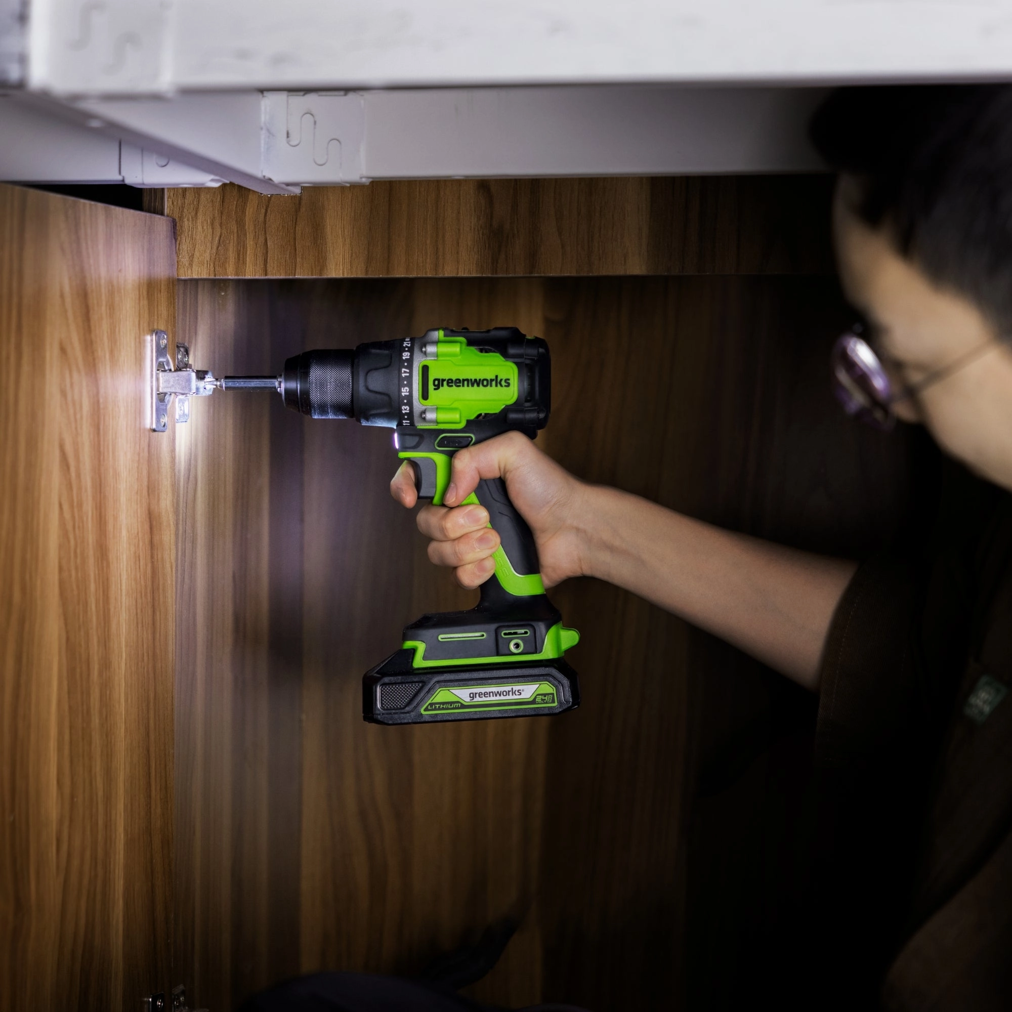 24V 5-Tool Power Tool Combo Kit w/ (1) 2.0Ah. (1) 4.0Ah Battery & Charger