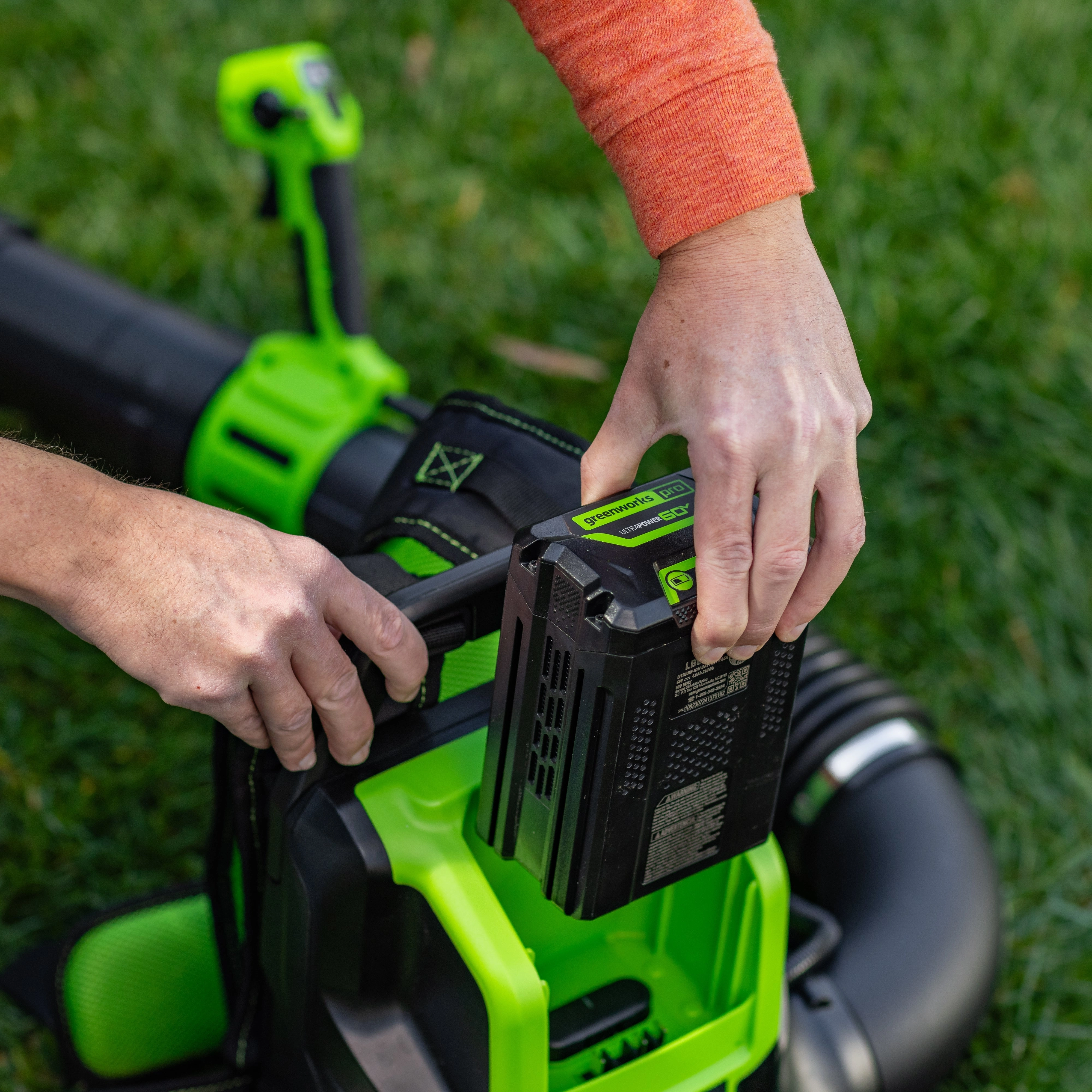 80V 800 CFM Cordless Battery Backpack Blower and Leaf Tarp w/ 4.0Ah Battery & Rapid Charger