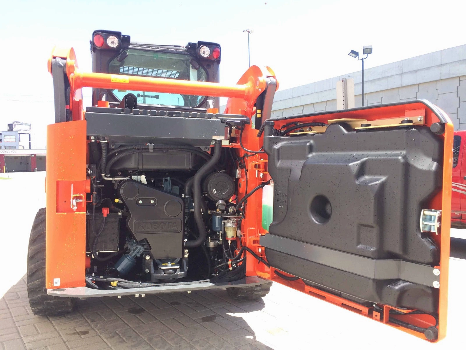 Kubota SSV75 Wheeled Skid Steer Loader 74HP