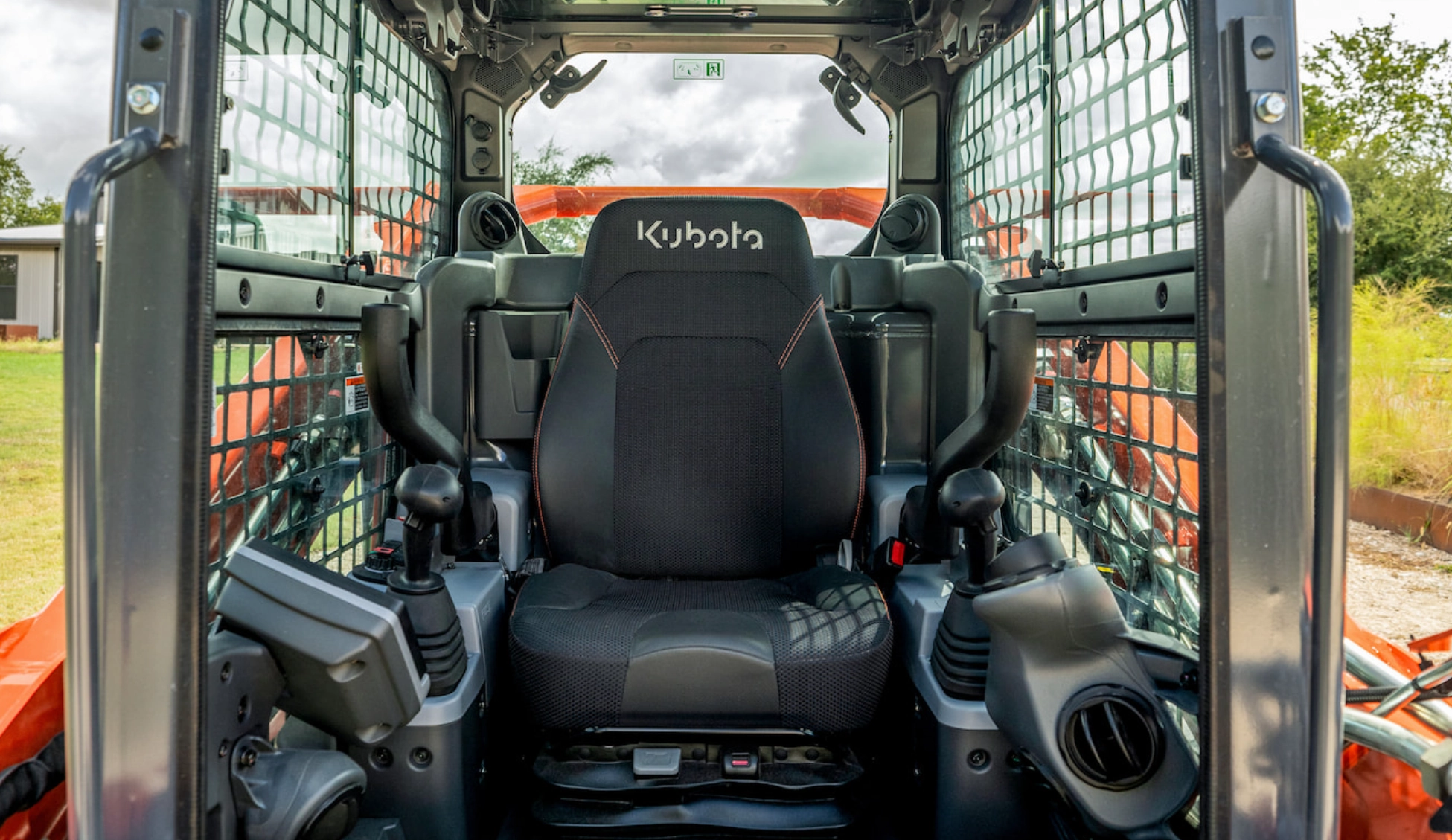 Kubota SVL 97-3 Compact Track Loader