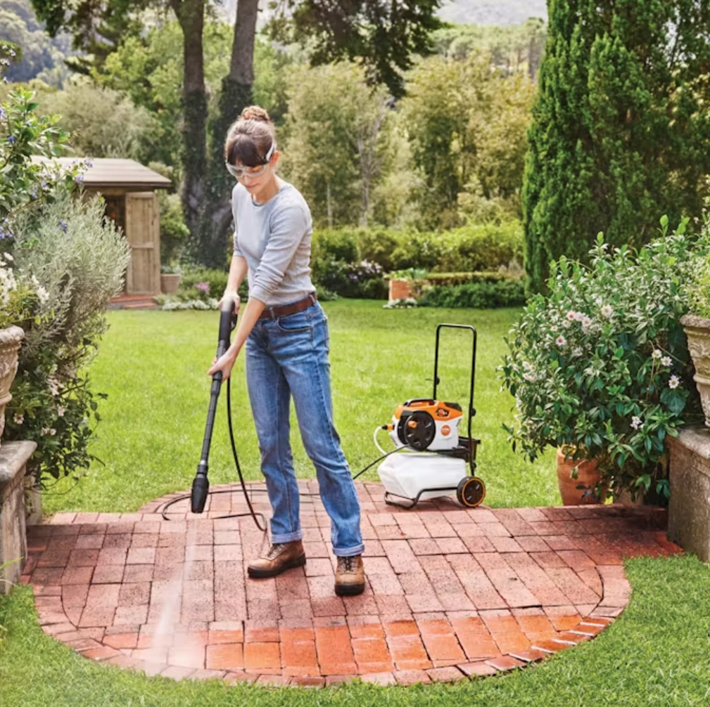 STIHL REA 100 PLUS Battery Pressure Washer