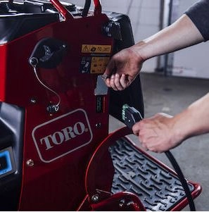 Toro 18560 Grandstand Revolution Mower