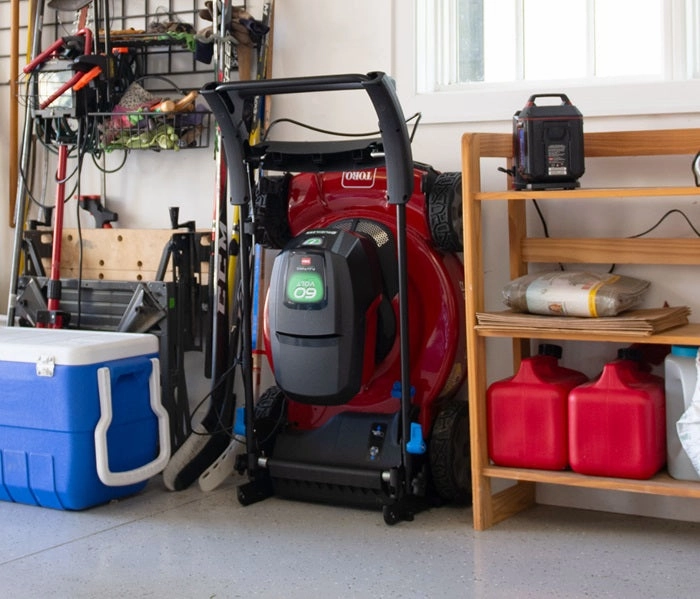 Toro 21466 Recycler 22 60V Battery Powered Lawn Mower with Personal Pace. Smart Stow and High Wheels