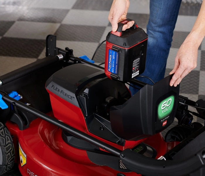 Toro 21466 Recycler 22 60V Battery Powered Lawn Mower with Personal Pace. Smart Stow and High Wheels