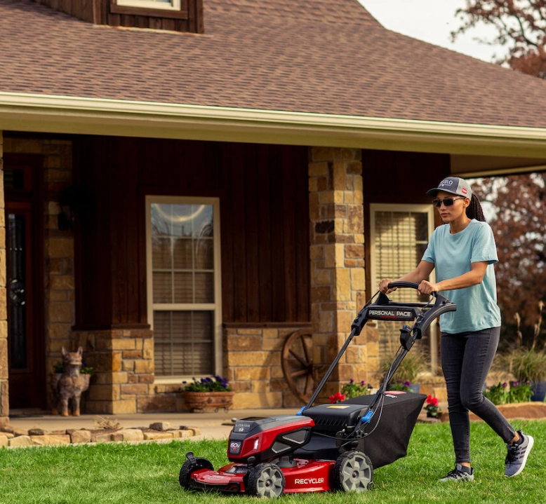 Toro 21467 60V 22 in. Recycler Mower