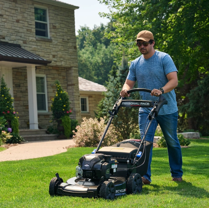 Toro 21485 22 Recycler Max Lawnmower with Personal Pace & SmartStow