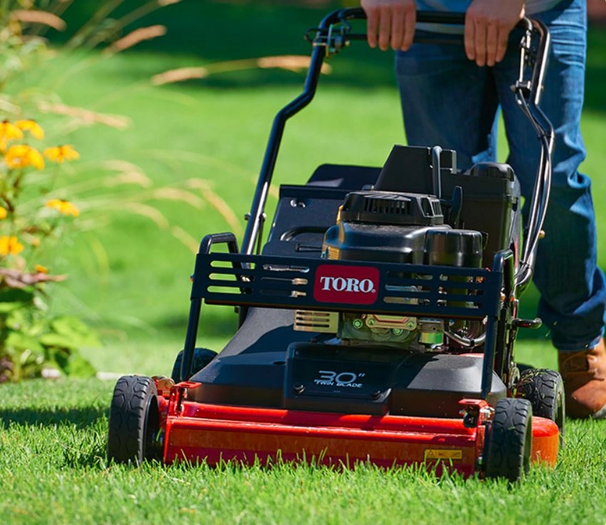 Toro 22235 TurfMaster HDX 30 Commercial Lawn Mower