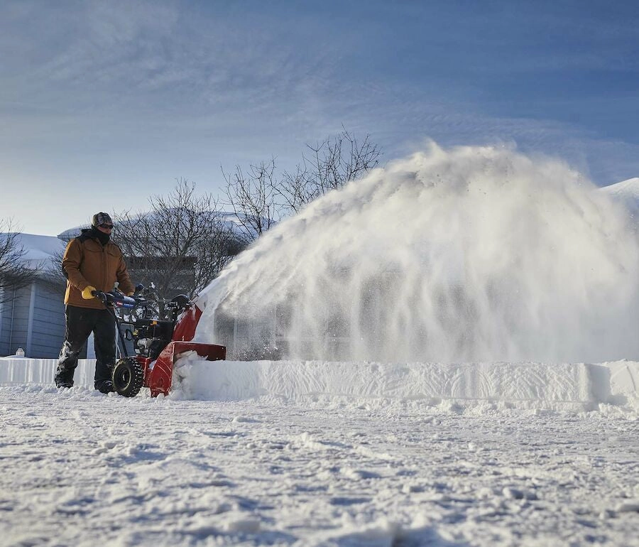 TORO 37807 24 Power Max 724 OE Gas Snow Blower